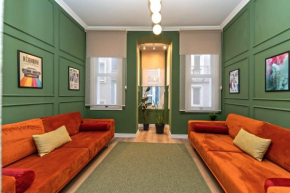 Family 4 Bedrooms House Stylish & New